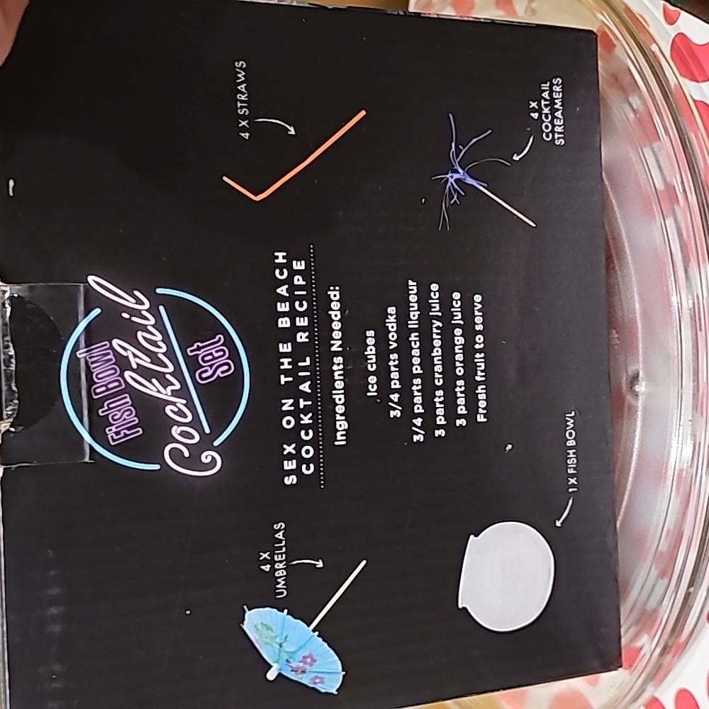 Two liter Fish Bowl Cocktail set in New in box umbrellas streamers straws … - Picture 7 of 8
